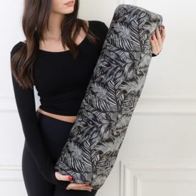   Jóga henger Premium Tönkölyhéj párna 70x20 cm + Art Deco Collection huzat (Grey Leaves)