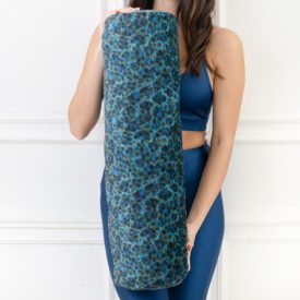   Jóga henger Premium Tönkölyhéj párna 70x20 cm + Art Deco Collection huzat (Blue Light)